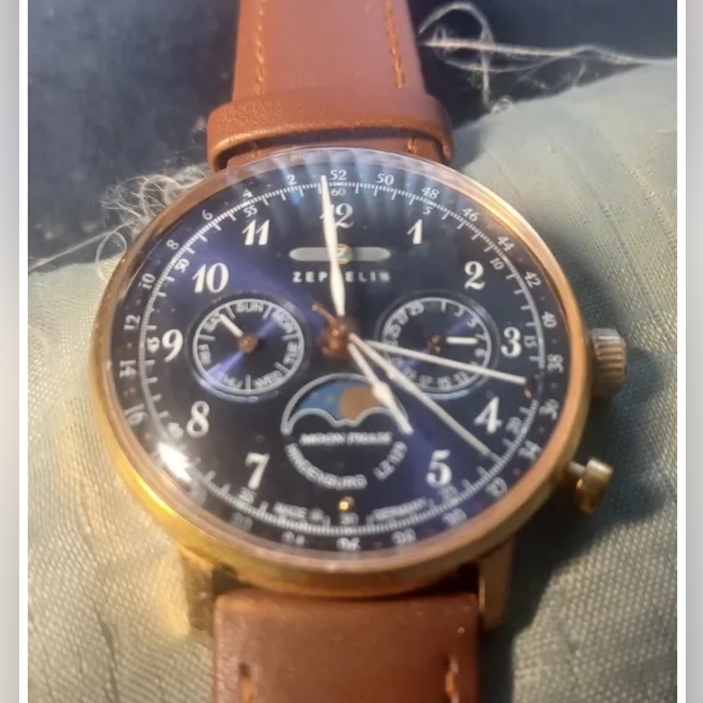 Zeppelin Hindenburg Moon-Phase watch unisex